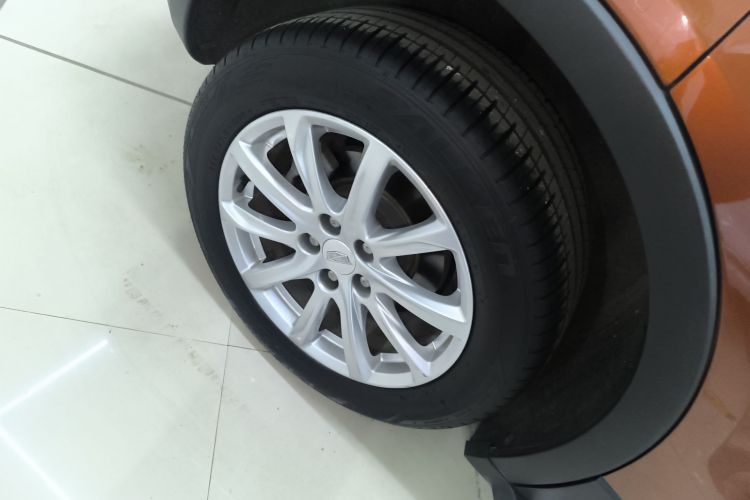 凯迪拉克XT4 2018款 28T 两驱技术型车身外观56