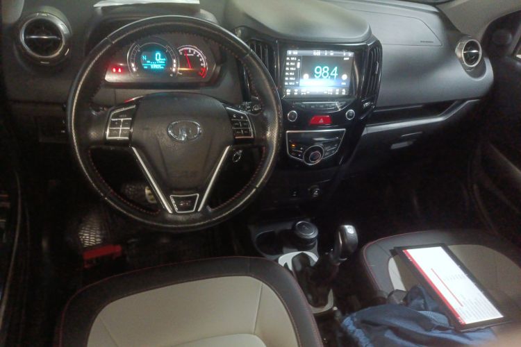 长城M4 2015款 1.5L AMT豪华型中控内饰12