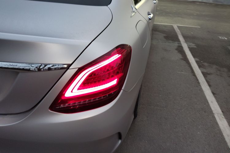 奔驰C级 2019款 C 180 L 时尚型运动版车身外观6006