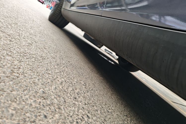 特斯拉 Model Y 2021款 标准续航后驱版局部细节9002