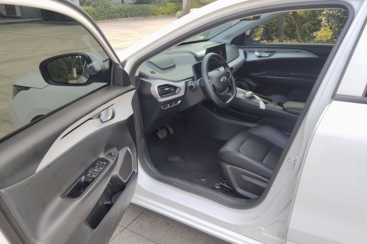 吉利几何A 2024款 410KM 出行版中控内饰20