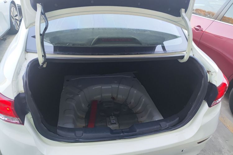 长安 悦翔 2019款 1.5L DCT 联动云版局部细节23