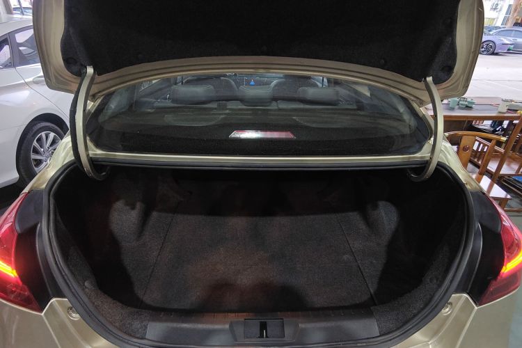 吉利汽车 帝豪 2019款 领军版 1.5L CVT向上互联型 国VI局部细节23