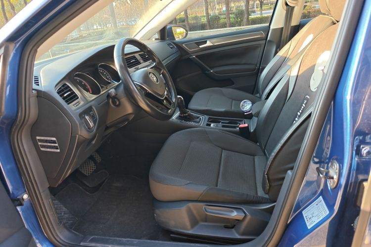 大众 高尔夫 2015款 1.6L 自动舒适型中控内饰19