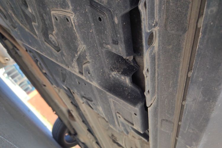 DS 7 2018款 45THP 里沃利先锋版局部细节9002