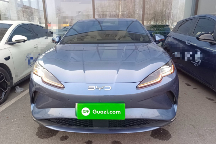 比亚迪 海豹06新能源 2025款 EV 545KM旗舰型车身外观2