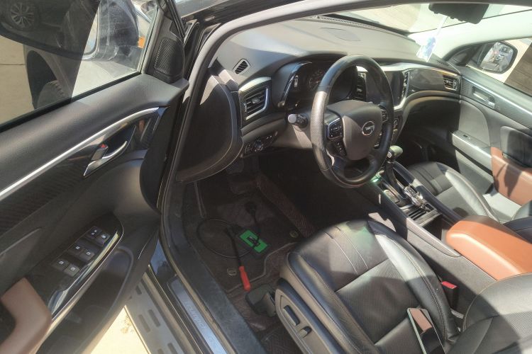 广汽传祺 传祺GS7 2017款 280T 两驱豪华型中控内饰7003