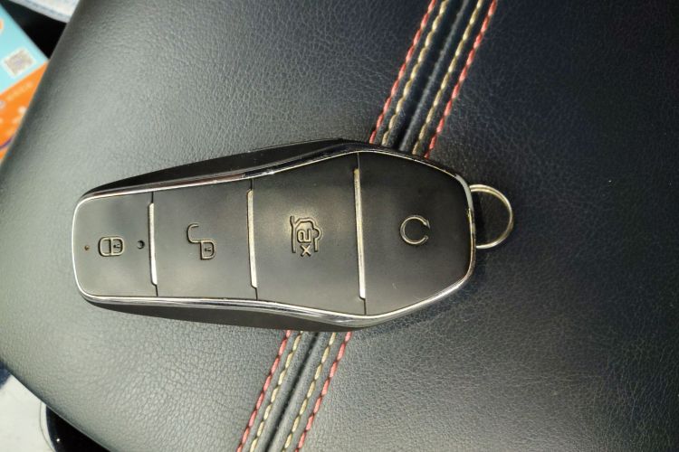 比亚迪 秦PLUS 2021款 DM-i 55KM 旗舰型中控内饰7001