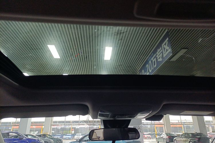 丰田 威兰达 2022款 2.0L CVT四驱豪华PLUS版局部细节22