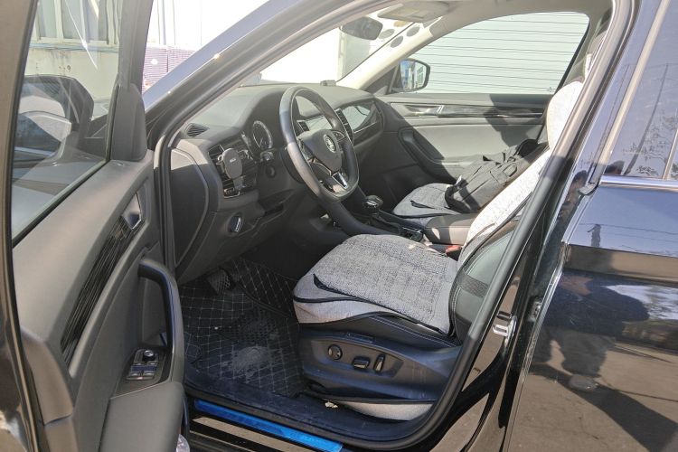 斯柯达 柯迪亚克 2019款 TSI330 5座两驱豪华优享版 国V中控内饰20