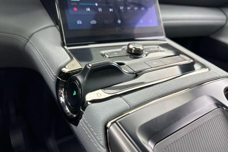 蔚来ES8 2020款 580KM 六座版中控内饰18