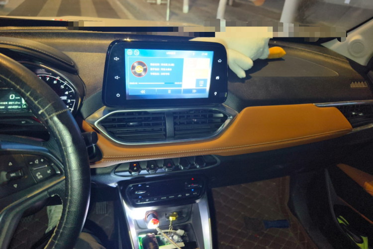 宝骏510 2017款 1.5L 手动豪华型中控内饰16