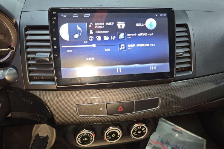 三菱 翼神 2013款 时尚版 1.8L CVT舒适型局部细节16