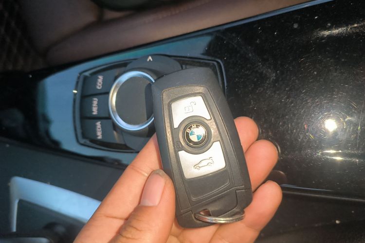 宝马3系 2018款 320Li 时尚型中控内饰11