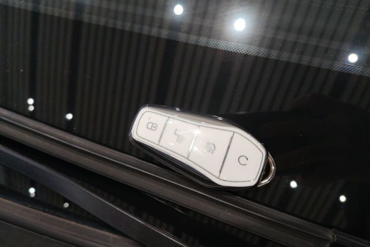 比亚迪 秦PLUS 2024款 荣耀版 DM-i 55KM领先型中控内饰11