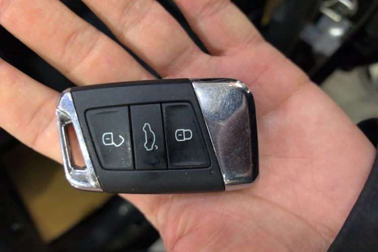 大众 迈腾 2017款 330TSI DSG 领先型中控内饰7001