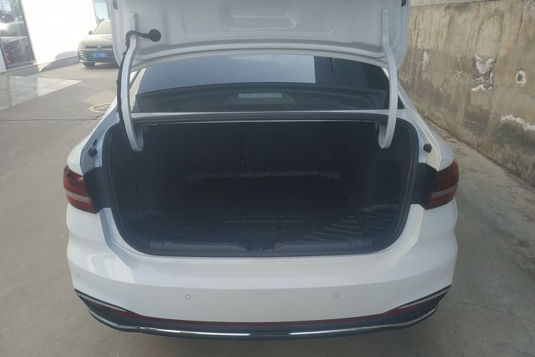 大众 朗逸 2024款 1.5L 自动五百万版机舱底盘23