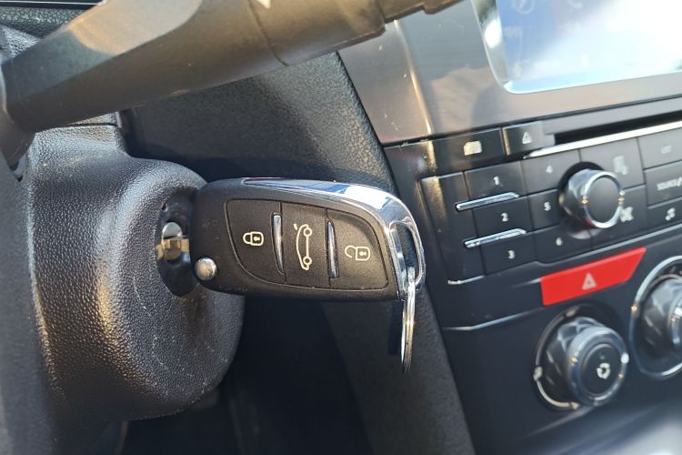 DS 5LS 2015款 1.6T 舒适版THP160中控内饰11