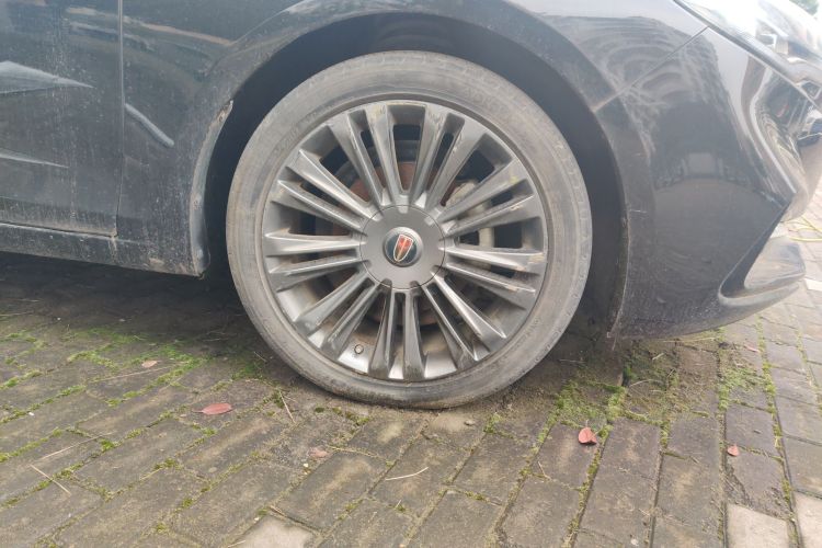 红旗H5 2020款 1.5T DCT旗韵版车身外观10