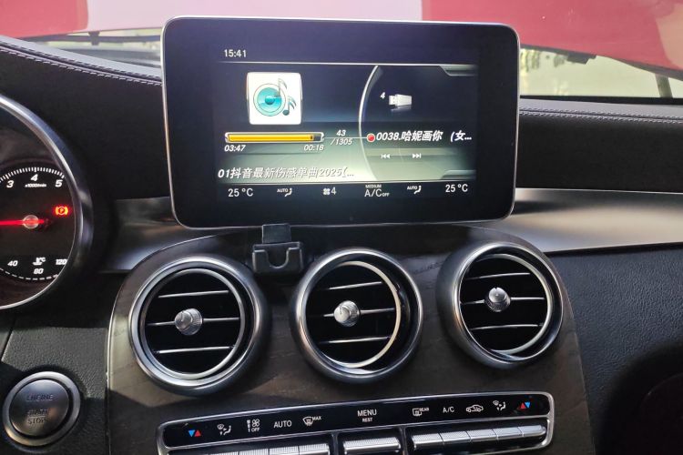 奔驰GLC 2016款 GLC 300 4MATIC 豪华型中控内饰16
