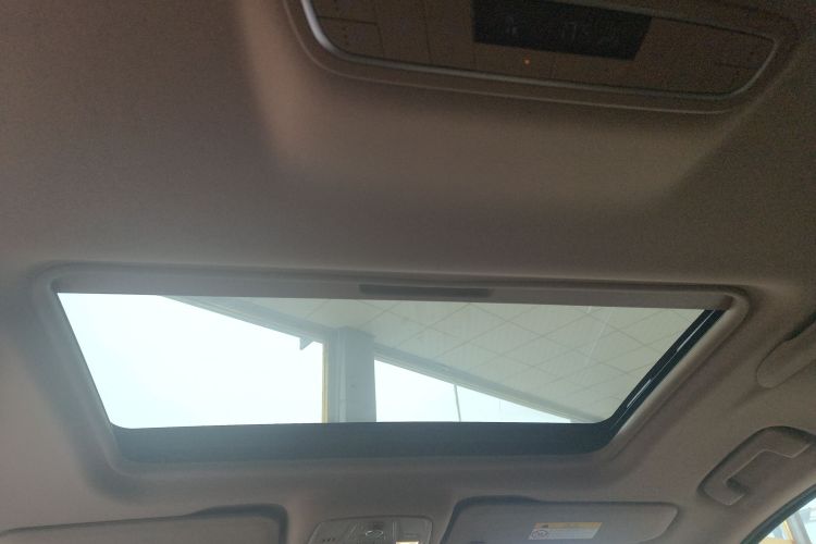 别克GL8 2021款 ES陆尊 653T 豪华型中控内饰22