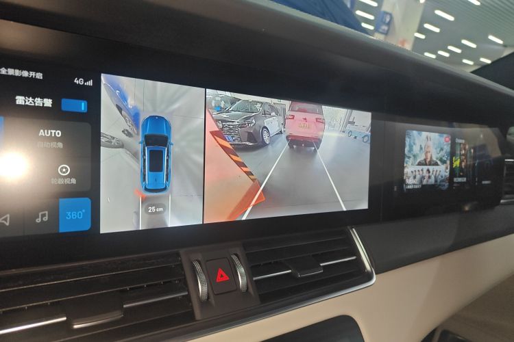 理想汽车 理想ONE 2020款 增程6座版中控内饰16