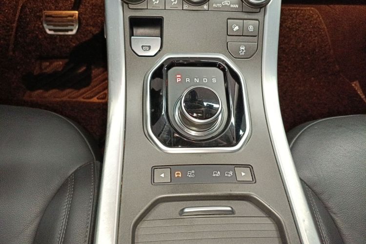 路虎 揽胜极光 2018款 200PS PURE 新尚版局部细节18