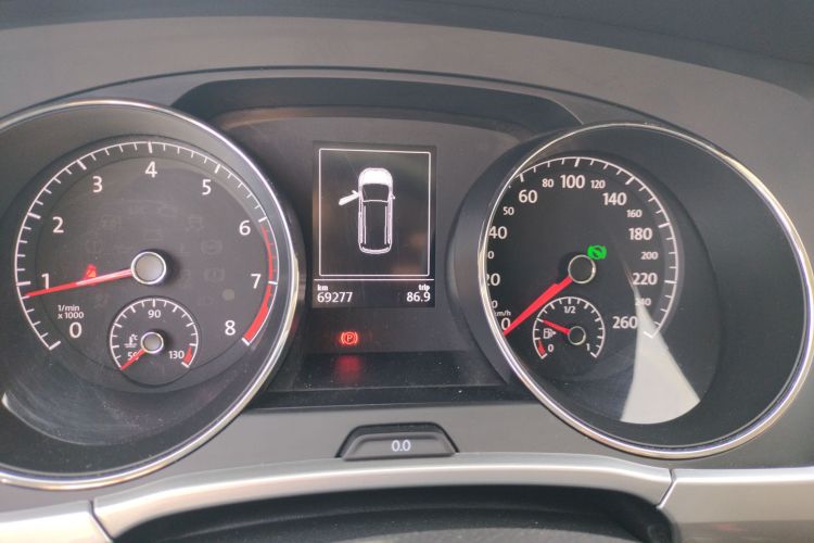 大众 2018款 途安L 280TSI DSG风尚版 7座 国VI中控内饰14