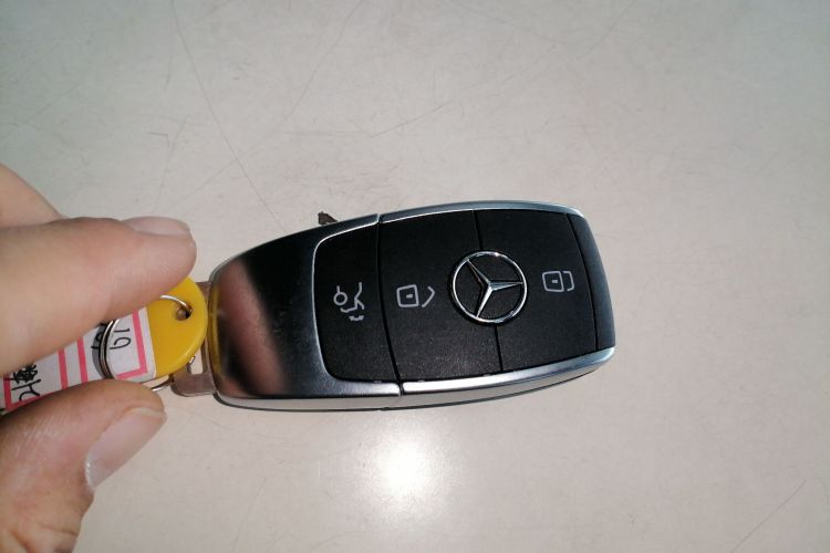 奔驰GLC 2021款 GLC 300 L 4MATIC 动感型中控内饰11