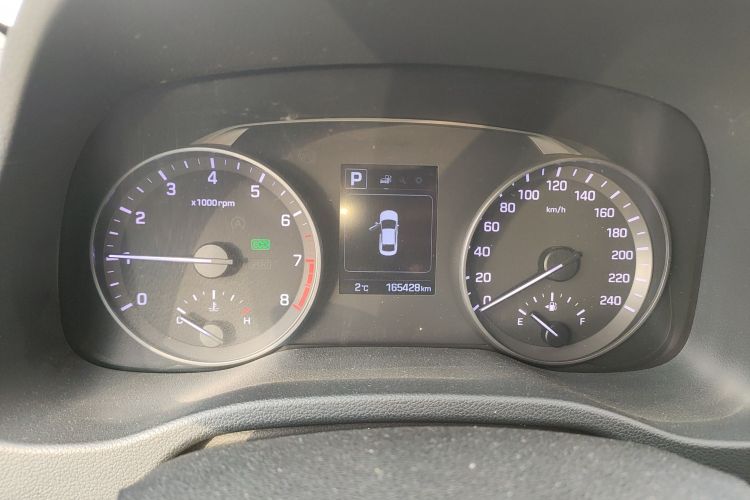 现代 领动 2016款 1.6L 自动智炫·精英型中控内饰14