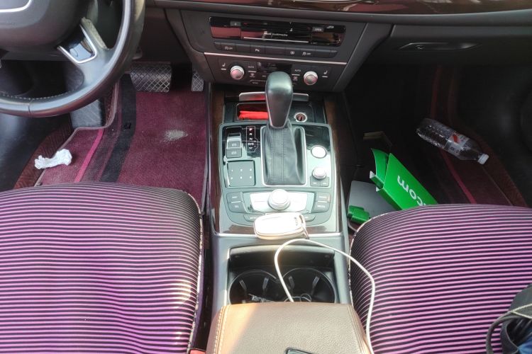 奥迪A6L 2017款 30 FSI 舒适型中控内饰18