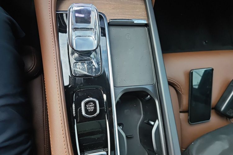 沃尔沃S90 2025款 B5 智远豪华版中控内饰18