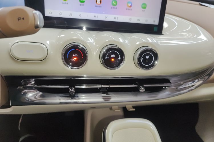 五菱汽车 五菱缤果 2025款 333km 灵犀互联款中控内饰16