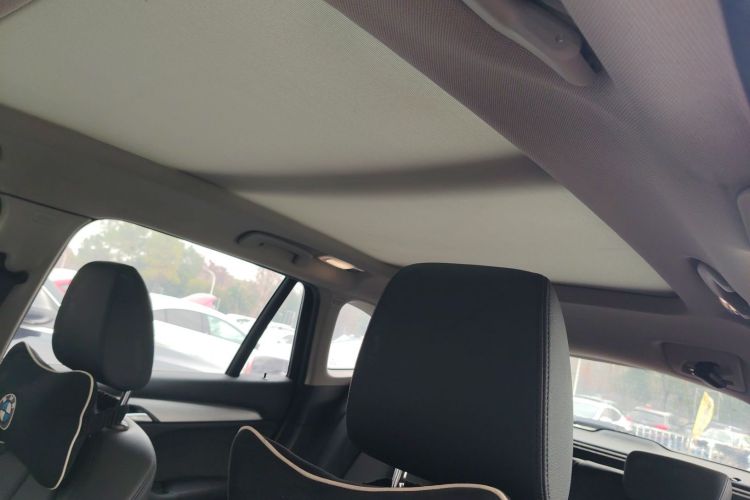 宝马X1 2018款 sDrive18Li 时尚型中控内饰22