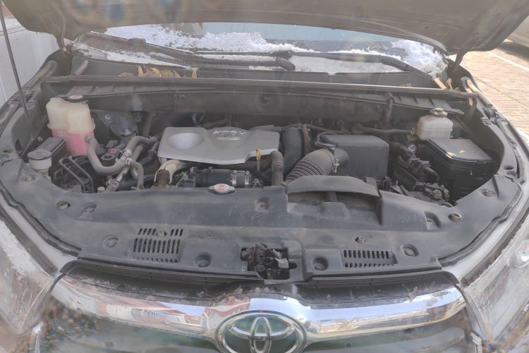 丰田 汉兰达 2017款 2.0T 两驱精英版 5座局部细节24