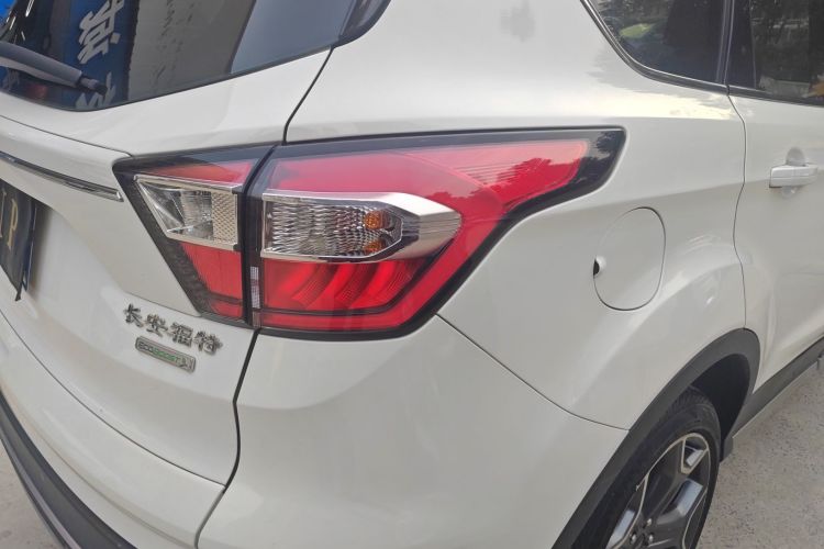 福特 翼虎 2018款 EcoBoost 180 两驱Cognac特别版车身外观9