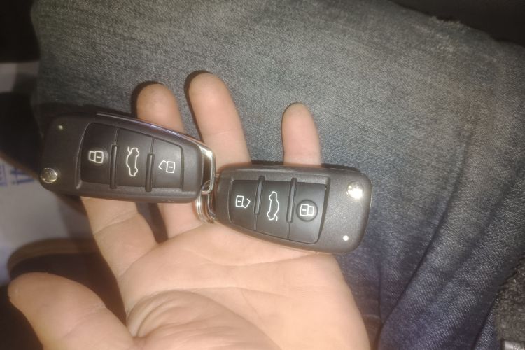 奥迪Q2L 2024款 35TFSI 豪华动感型中控内饰11