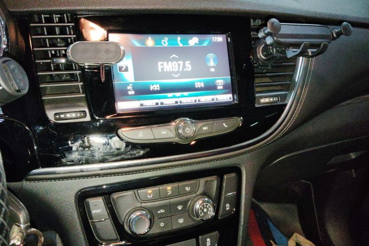 别克 昂科拉 2018款 18T 自动两驱都市领先型中控内饰16