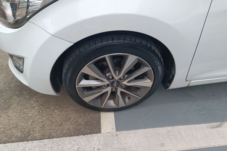 现代 朗动 2015款 1.6L 自动领先型车身外观6007