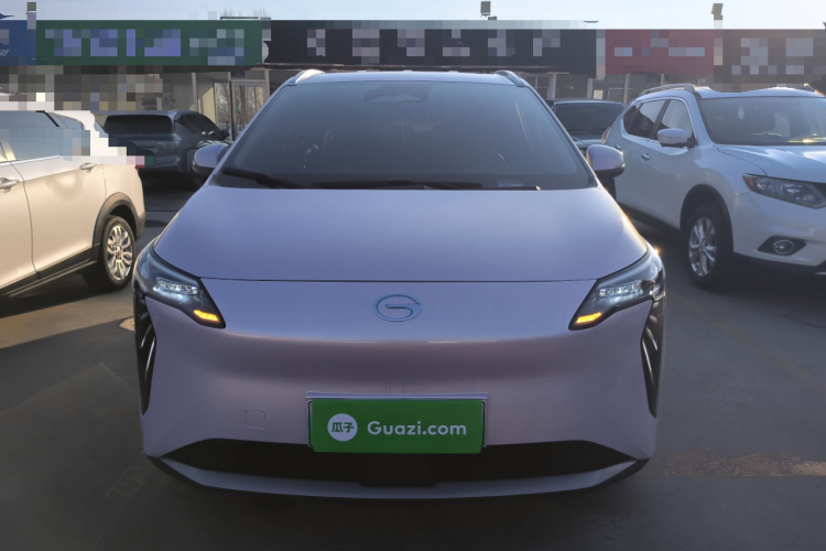 埃安 AION Y 2023款 Plus 510 乐享版车身外观2