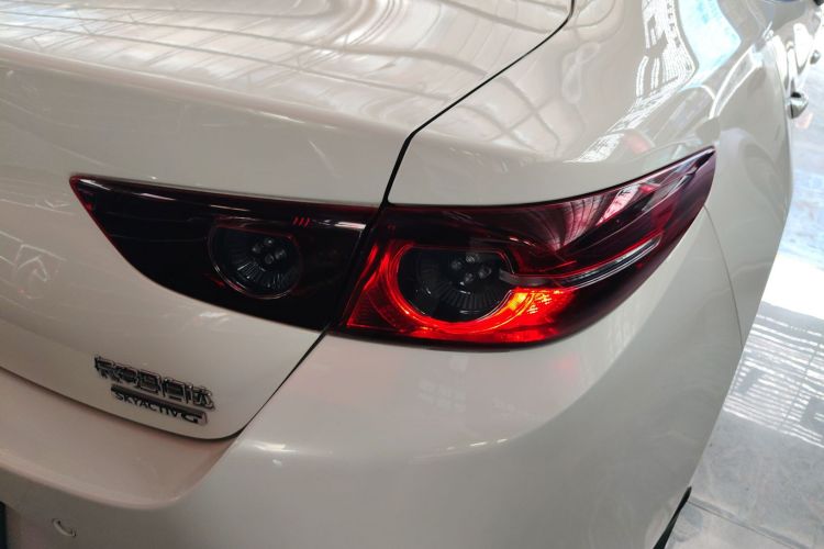 马自达3 昂克赛拉 2022款 2.0L 自动质擎版车身外观9