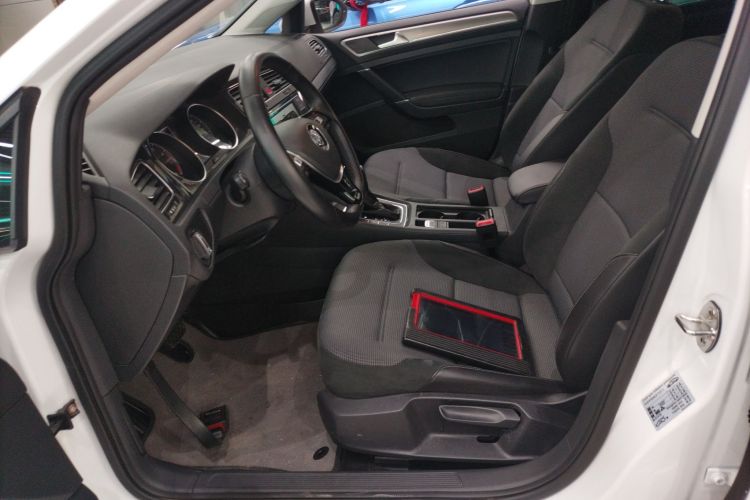 大众 高尔夫 2018款 230TSI 自动舒适型中控内饰19