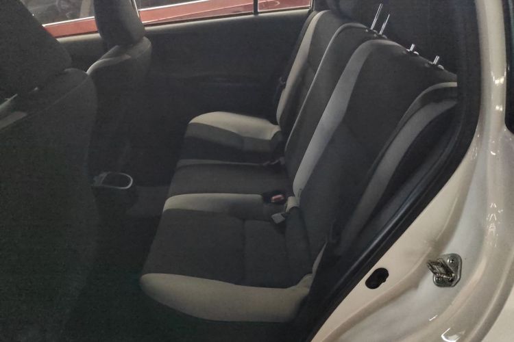 丰田 YARiS L 致炫 2021款 1.5L CVT领先版中控内饰21