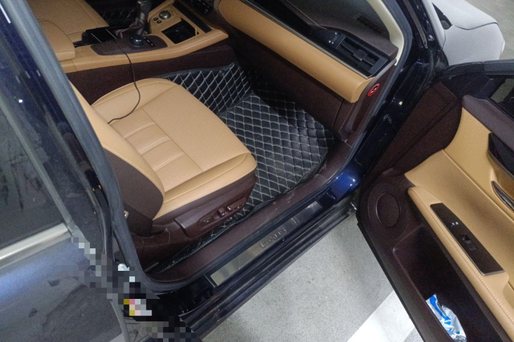 雷克萨斯ES 2015款 200 精英版局部细节9005