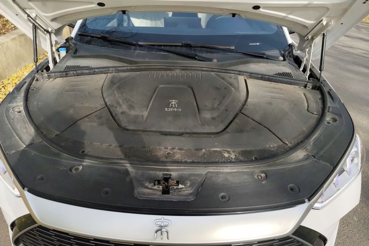 比亚迪 宋PLUS新能源 2021款 DM-i 110KM 旗舰PLUS机舱底盘24