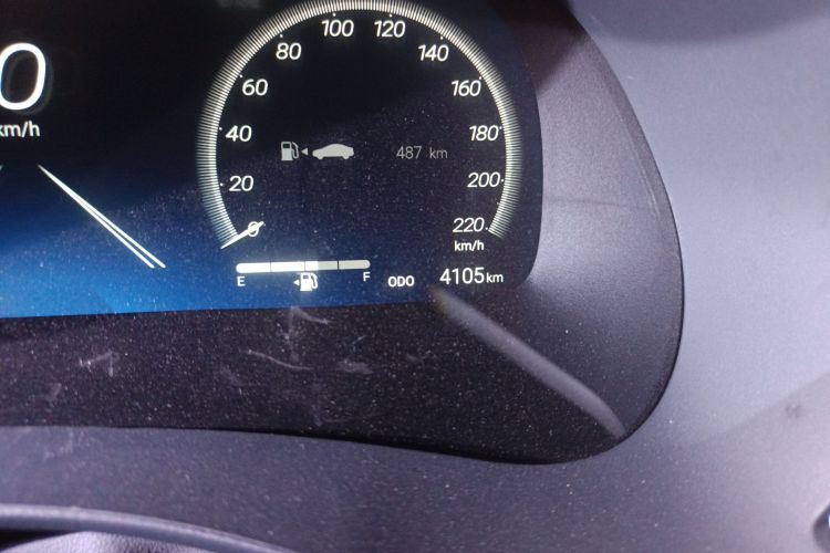 丰田 汉兰达 2024款 2.5L智能电混双擎两驱精英版 5座中控内饰15