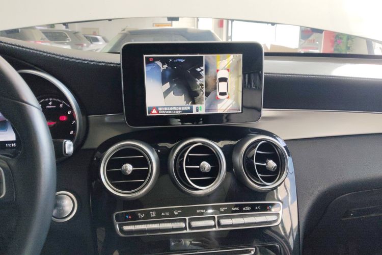 奔驰GLC 2016款 GLC 200 4MATIC中控内饰16