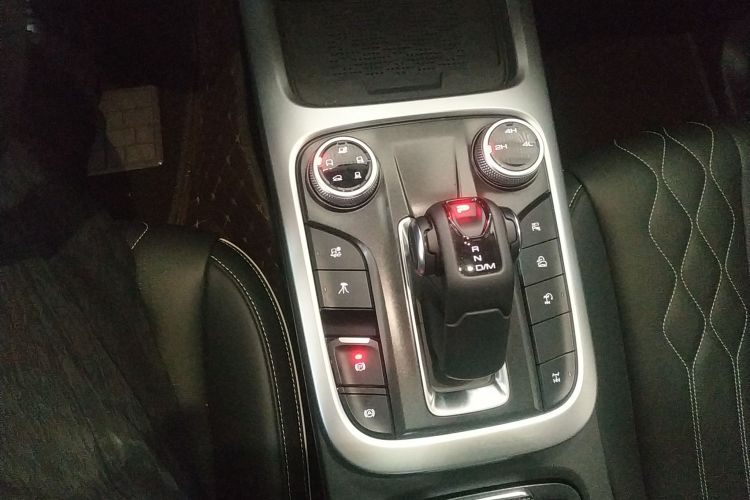 坦克300 2024款 2.0T 挑战者中控内饰18