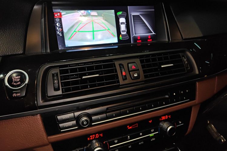 宝马5系 2017款 525Li 领先型中控内饰16