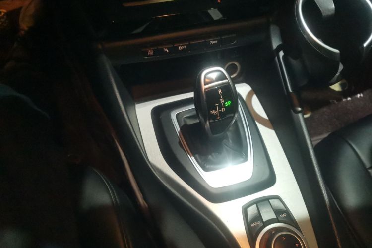 宝马X1 2014款 sDrive18i 领先型中控内饰18